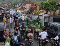 Peringati 1 Abad, Kibarkan Bendera Raksasa NU di Lereng Gunung Panderman Kota Batu