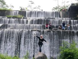 Grojogan Watu Purbo, Destinasi Wisata Alam Yang Nge-Hits di Yogyakarta 