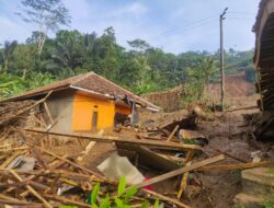 Sebanyak Sembilan Orang Hilang Pada Peristiwa Banjir Bandang dan Longsor di Bandung Barat